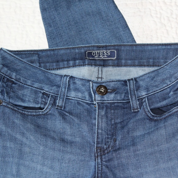 Guess Jeans Size 26 - Picture 3 of 4